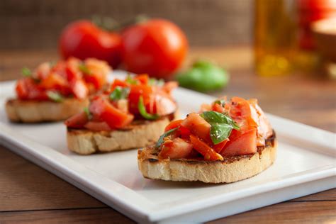 sagra della bruschetta lariano|Sagra della Bruschetta con il pane di Lariano